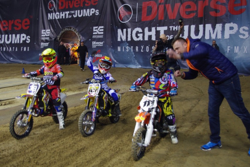 Dawid Zaremba, motocyklista z Pępowa na Night of The Jumps w...