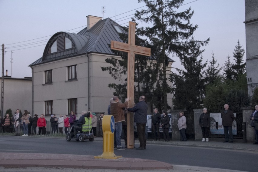 W środę ulicami miasta przejedzie Droga Krzyżowa. Przypominamy wydarzenie sprzed trzech lat