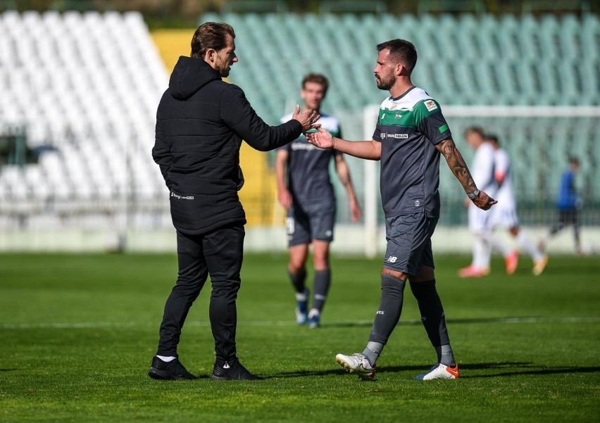 Lechia Gdańsk kontynuuje zwycięską passę. Tomasz Kaczmarek: Nie przykładam wagi do tabeli. Będzie się liczyć na koniec sezonu