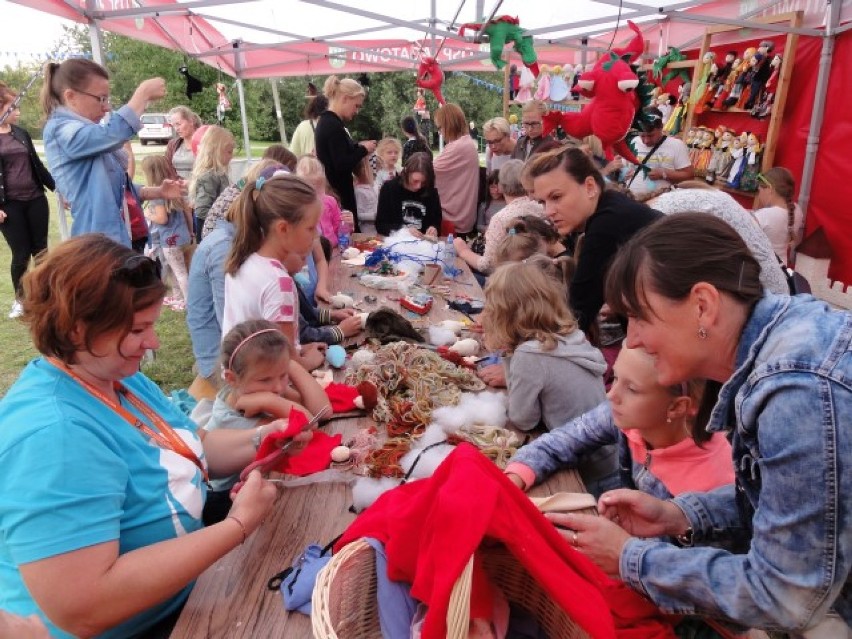 Juszkowo: Festiwal Objazdowych Teatrów Lalkowych. Warsztaty tworzenia lalek [ZDJĘCIA]