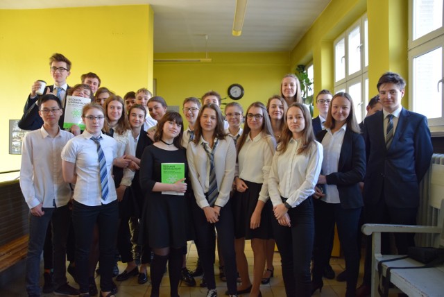 Uczniowie ze "Słowaka" pisali egzamin gimnazjalny 2018 ZDJĘCIA