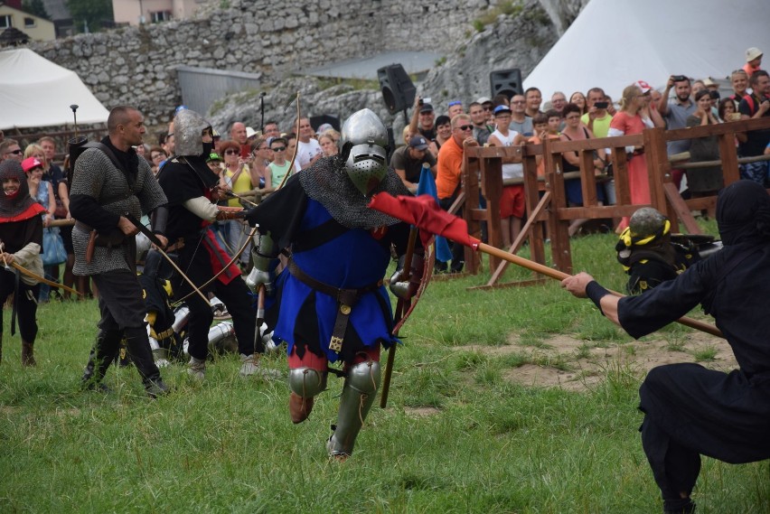 Turniej Rycerski na zamku w Podzamczu. Nie brakowało atrakcji FOTO