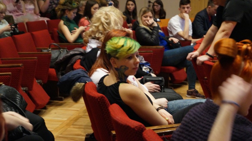 Moda fryzjerska opanowała bydgoski Pałac Młodzieży! [zdjęcia, wideo] 