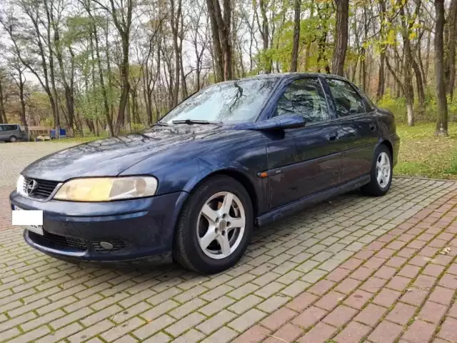 Marka - Opel
Model - Vectra
Rok produkcji - 2000
Poj. silnika - 1 598 cm³
Paliwo - Benzyna
Moc silnika - 101 KM
Przebieg - 207 000 km
Typ nadwozia - Sedan
Kolor - Niebieski
Stan techniczny - Nieuszkodzony
Skrzynia biegów - Manualna
Kraj pochodzenia - Polska
Kierownica - po lewej