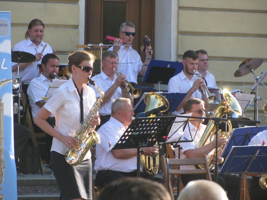 Letni Festiwal Orkiestr Dętych w Ostrowie [FOTO]