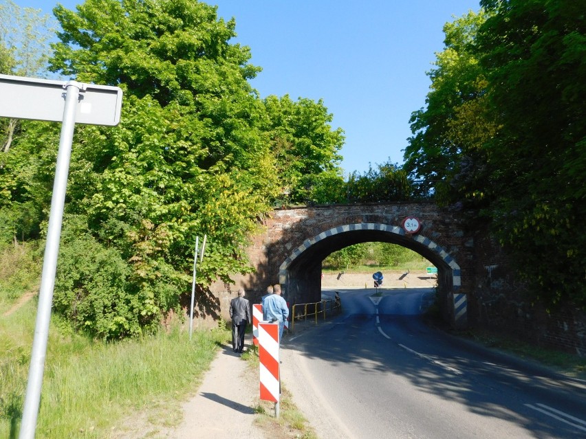 Piesi będą mogli ominąć tunel w Szczawnie-Zdroju - rusza budowa specjalnego przejścia