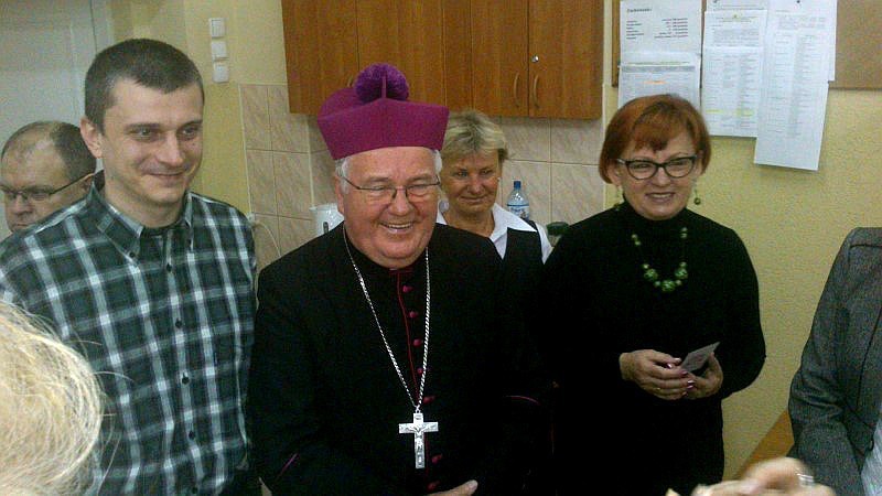 Gimnazjum w Darłowie odwiedził biskup Paweł Cieślik