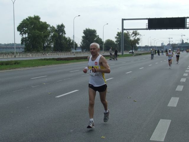 Bogdan Cebula (tu w Maratonie Warszawskim) dobrze pobiegł na trasie ze Szpęgawska do Starogardu