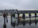 Ładunek wybuchowy na bydgoskim lotnisku? Policja zabezpieczyła okoliczne drogi. Uff, to tylko ćwiczenia [zdjęcia]