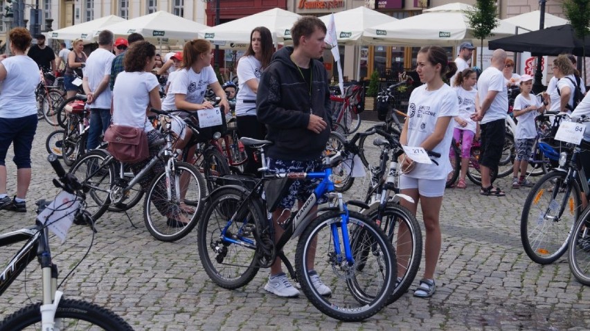 Bydgoskie Święto Cykliczne. Wystartował rodzinny rajd do Ostromecka [zdjęcia, wideo] 