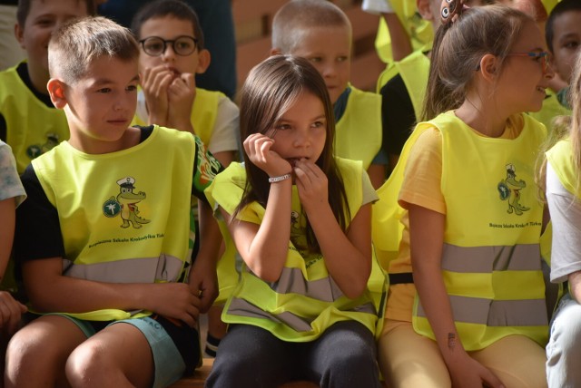 Bezpieczna szkoła krokodylka Tirka w sieradzkiej "Jedynce"