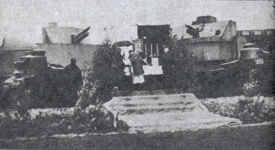 Pociąg pancerny "Groźny" podczas uroczystości świąt dywizjonowych 2.VI.1936 roku.