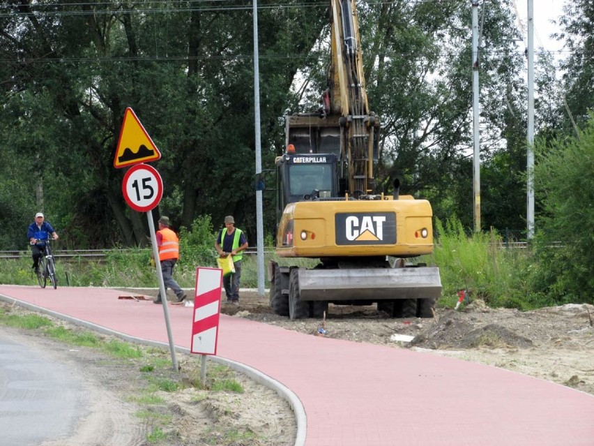 Września: Ścieżka rowerowa przy Działkowców.