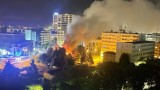 Płomienie buchnęły nocą w centrum Gdyni. Doszło do podpalenia pustostanu? Sprawdzi to policja