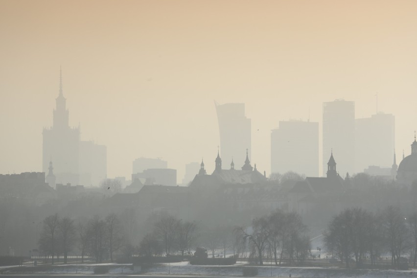 Smog w Warszawie. Tak wygląda nasze miasto [ZDJĘCIA]