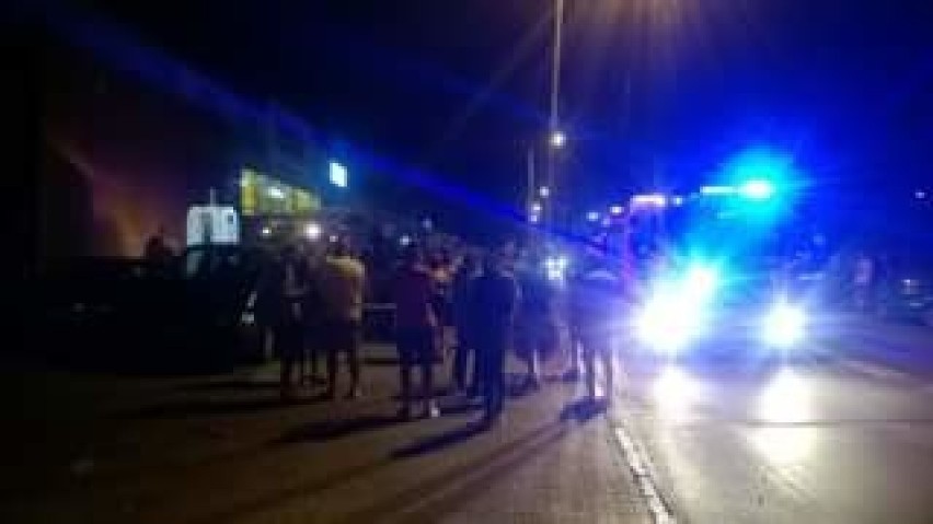 Kierowca BMW szalał w nocy po Siemianowicach Śląskich. Finał na murku