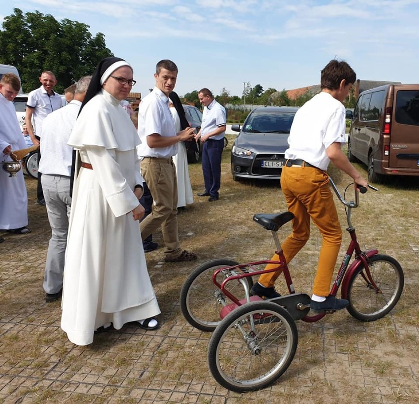 W Broniszewicach w święto patrona kierowców poświęcili pojazdy duże i małe