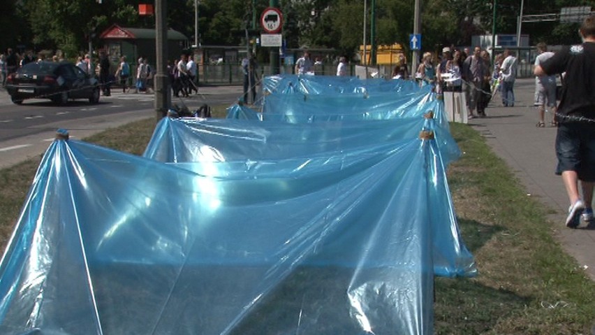 Obóz uchodźców w Poznaniu. Akcja przeciwko kontenerom socjalnym [ZDJĘCIA]