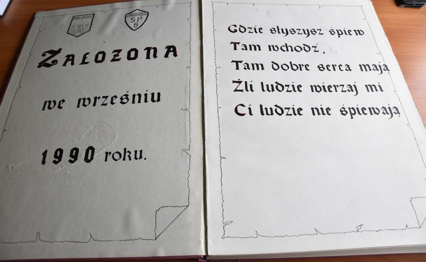 Kronika Szkoły Podstawowej nr 6 w Malborku (odc. 6). "Szóstka" miała nawet swój zespół pieśni i tańca