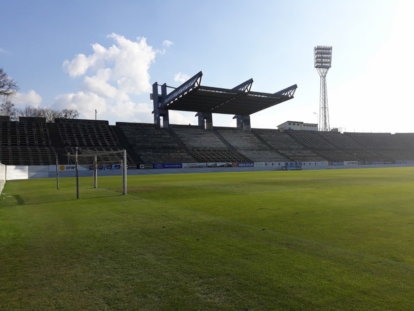 Jak budowali trybunę południową i zachodnią na stadionie...