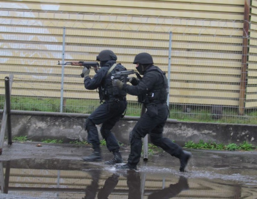 Policjanci i żołnierze ćwiczyli w Czerwieńsku