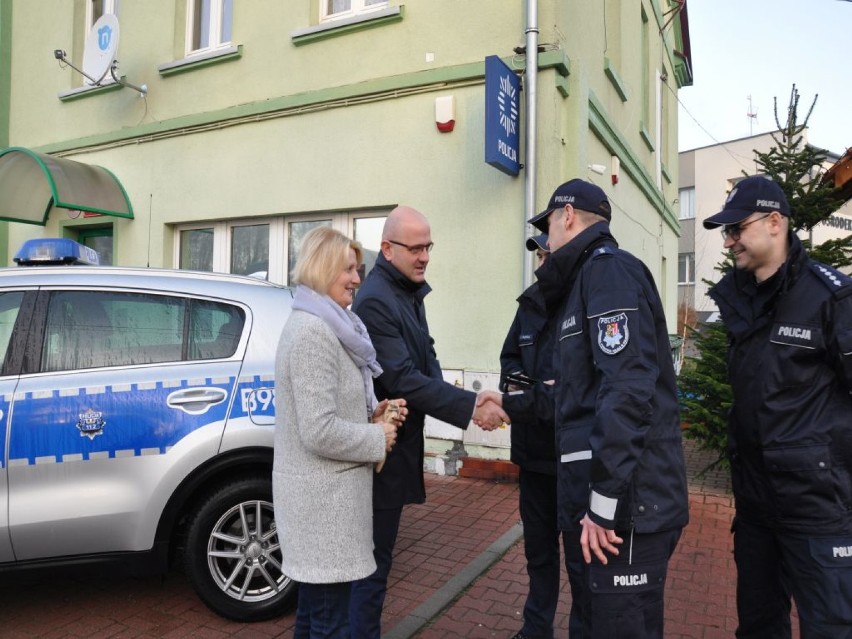 Posterunek policji w Radwanicach ma nowy radiowóz