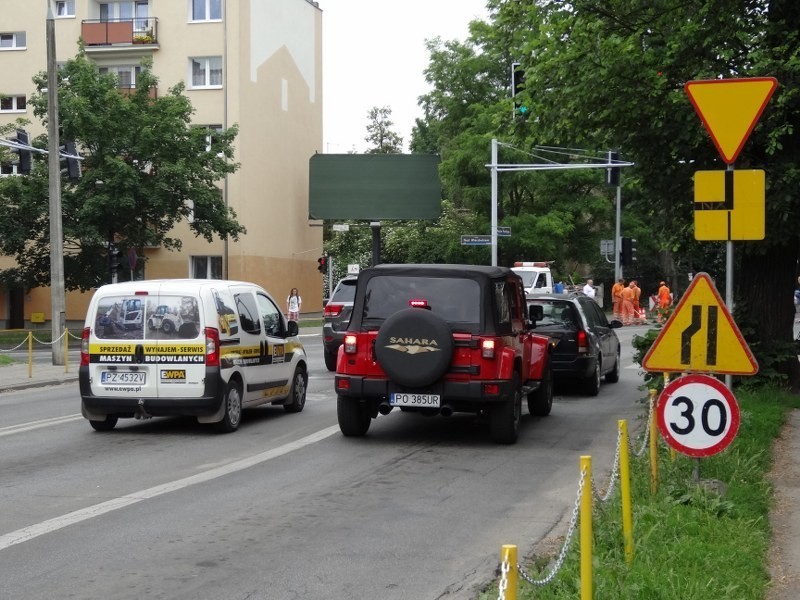 Remont ulicy Wojska Polskiego. W okolicy tworzą się korki [ZDJĘCIA]