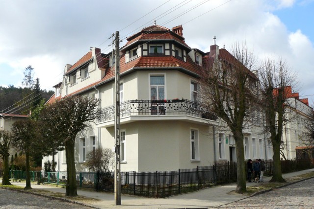 Za budynek o najładniej wyremontowanej elewacji uznano kamienicę przy ul. Alfa Liczmańskiego 1  w Oliwie.