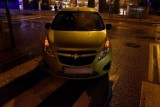 Wypadek w Tarnowie. Kobieta potrącona na przejściu dla pieszych na ulicy Narutowicza w Tarnowie. Poszkodowana była nietrzeźwa