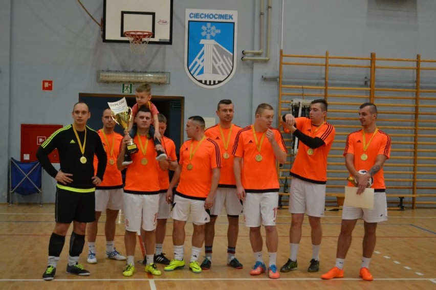 Antonówki mistrzami Ciechocińskiej Zawodowej Ligi Futsalu 2016/17 [zdjęcia]