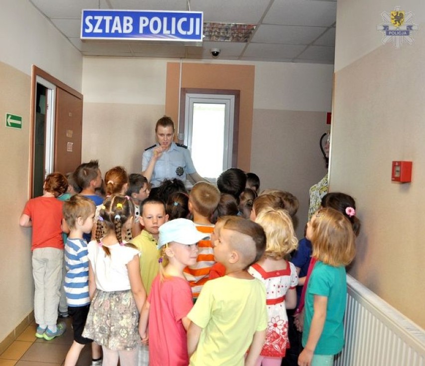 Policja Starogard: Przedszkolaki w komendzie