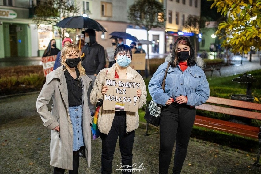 Protest kobiet w Kluczbork - 27 października 2020.