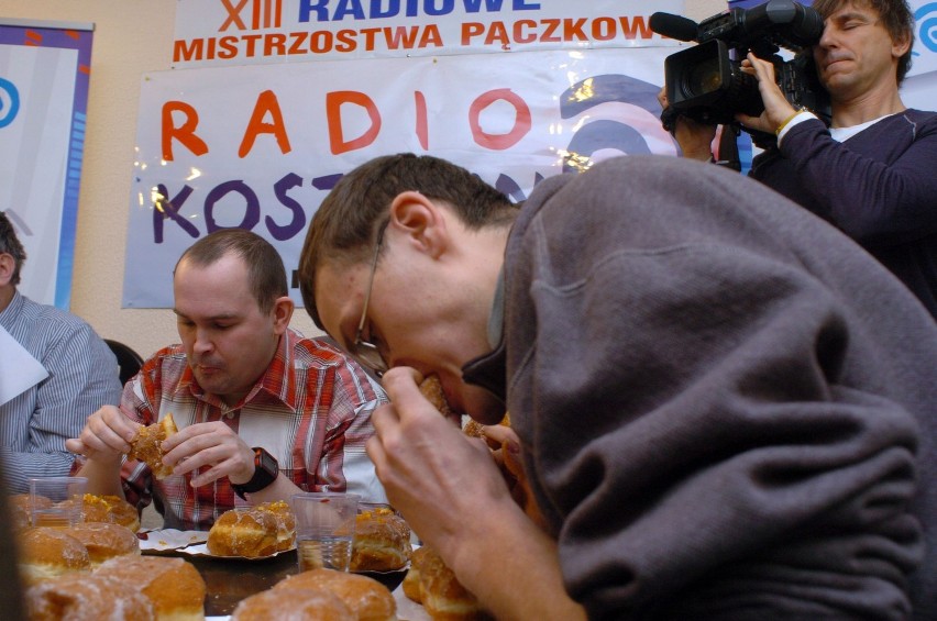 Tłusty Czwartek w Słupsku: Bicie rekordu w Radiu Koszalin [FILM+FOTO]