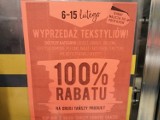 Mega wyprzedaż w Biedronce. Kupujesz jedną rzecz, a drugą bierzesz za darmo! [ZDJĘCIA] 