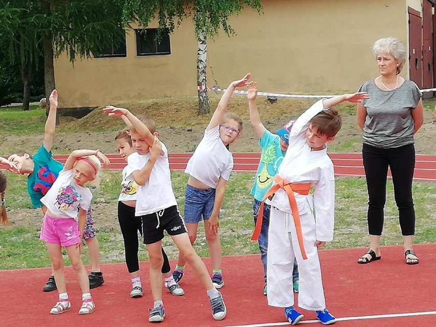 "Każdy sprawnym pragnie być".Przedszkolaki w Krajence pokazały co potrafią [ZDJĘCIA]