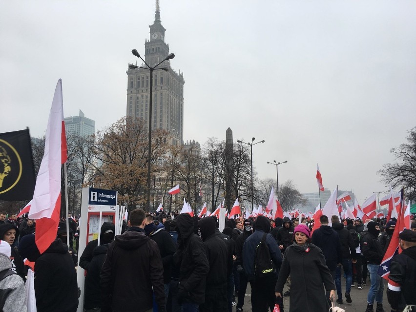 Marsz Prezydencki 11 listopada 2018 Warszawa. Znamy trasę i godzinę rozpoczęcia biało-czerwonego Marszu Niepodległości 