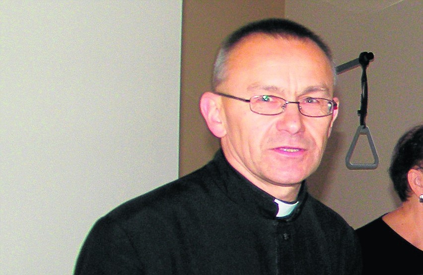 Ksiądz Stanisław Gańczorz, proboszcz Parafii pw. św. Św....