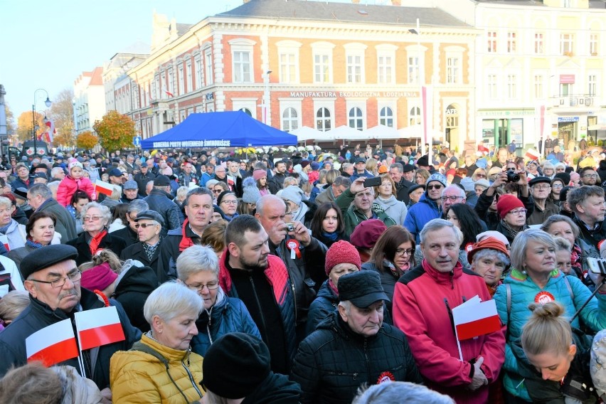 Święto Niepodległości w Świnoujściu. Mieszkańcy obchodzili je razem [ZDJĘCIA]