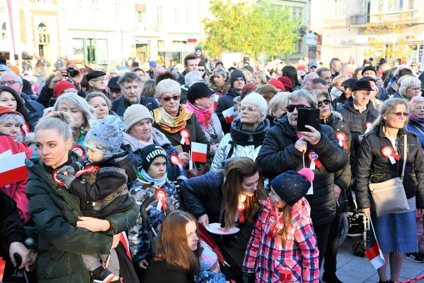 Święto Niepodległości w Świnoujściu. Mieszkańcy obchodzili je razem [ZDJĘCIA]