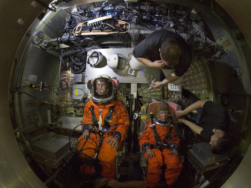 NASA testuje kapsułę Orion. Statek zabierze w przyszłości ludzi na Marsa (wideo)
