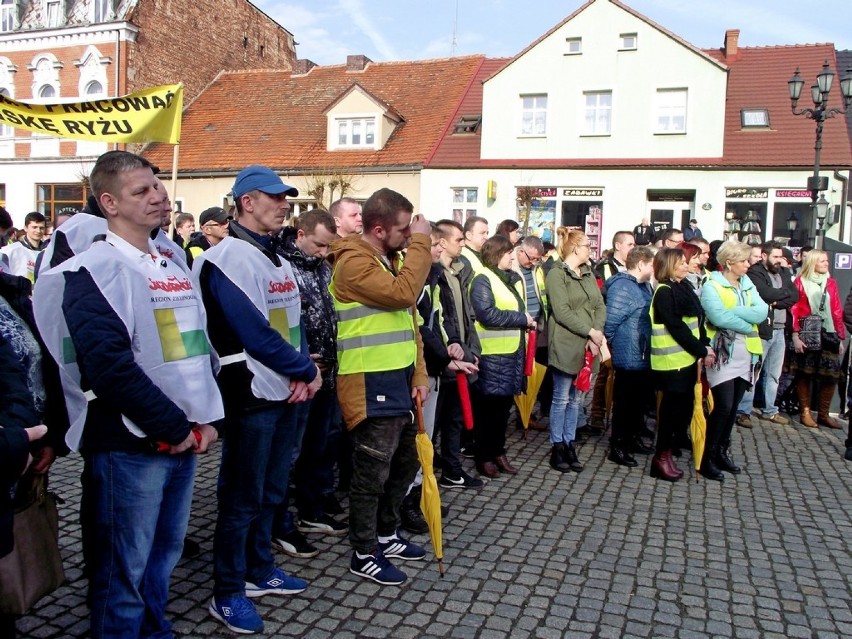 NSZZ Solidarność IKEA Idustry i IKEA Retail, ZZ Budowlani IKEA Industry Oddział WEST w Chlastawie protestowali