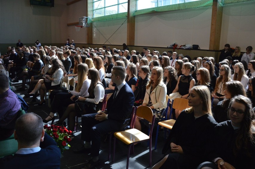 Pożegnanie absolwentów w I LO w Kartuzach 2018