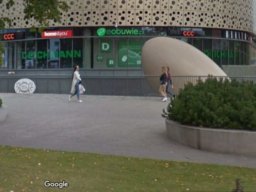 Kielczanie przyłapani przez Google Street View podczas...