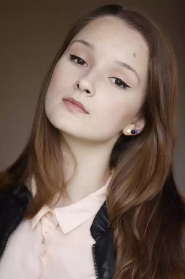 Miejsce piąte: Oliwia Żołna

lat 15, wzrost 170 cm, Gimnazjum nr 2

Miss Nowej Huty 2014 [PRAWYBORY, GŁOSOWANIE]