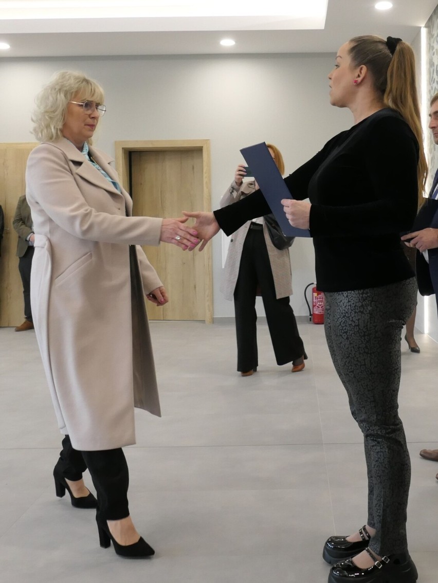 Nowi radni gminy Bełchatów otrzymali zaświadczenia o wyborze