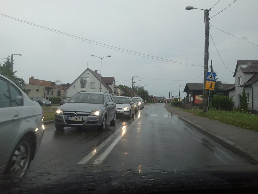 Władysławowo - korki na 216 - problemy w Gnieżdżewie