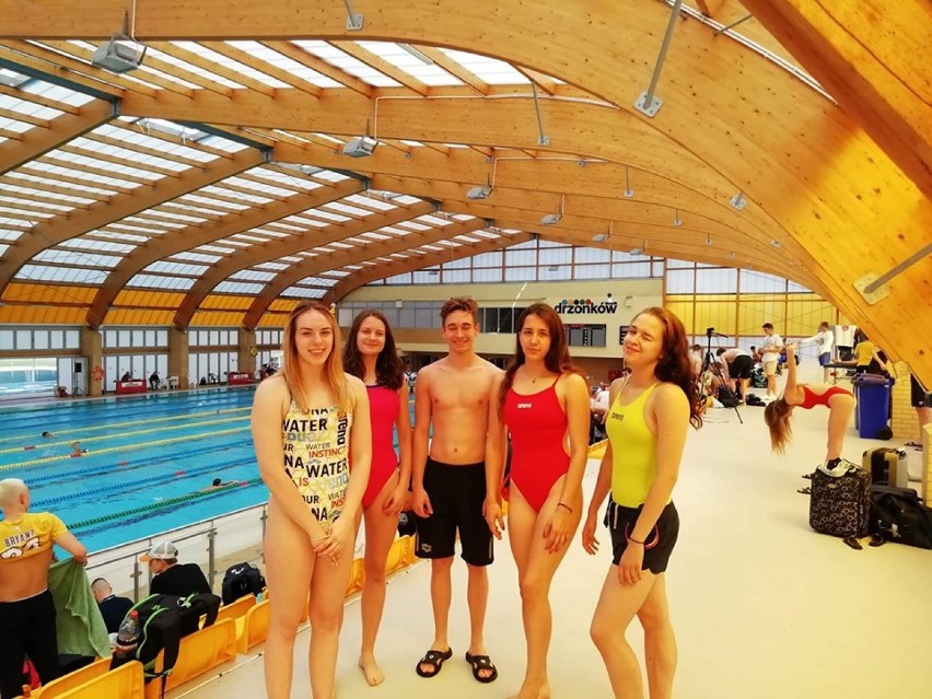 Ogólnopolska Olimpiada Młodzieży w pływaniu. Rekordy życiowe i finały kaliskich pływaków ZDJĘCIA