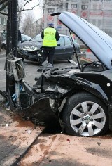 Uwaga kierowcy! Wypadek na Rondzie Fordońskim