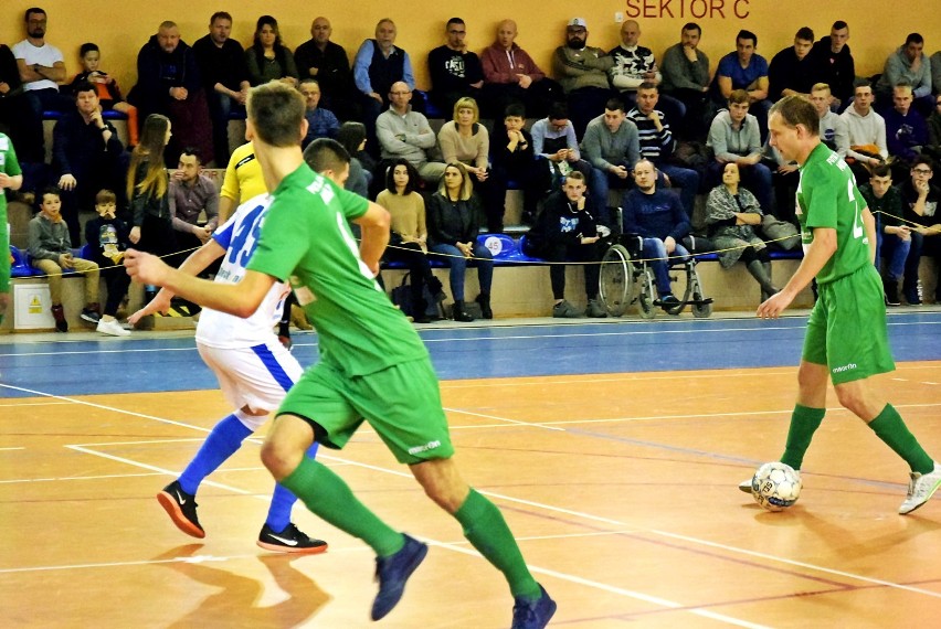 II liga futsalu: BestDrive Futsal Piła wyraźnie pokonał lidera z Mosiny! Zobaczcie zdjęcia z tego meczu