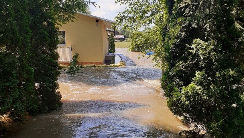 Bilans po ulewach w powiecie krośnieńskim. Podtopionych zostało 280 domów [ZDJĘCIA]